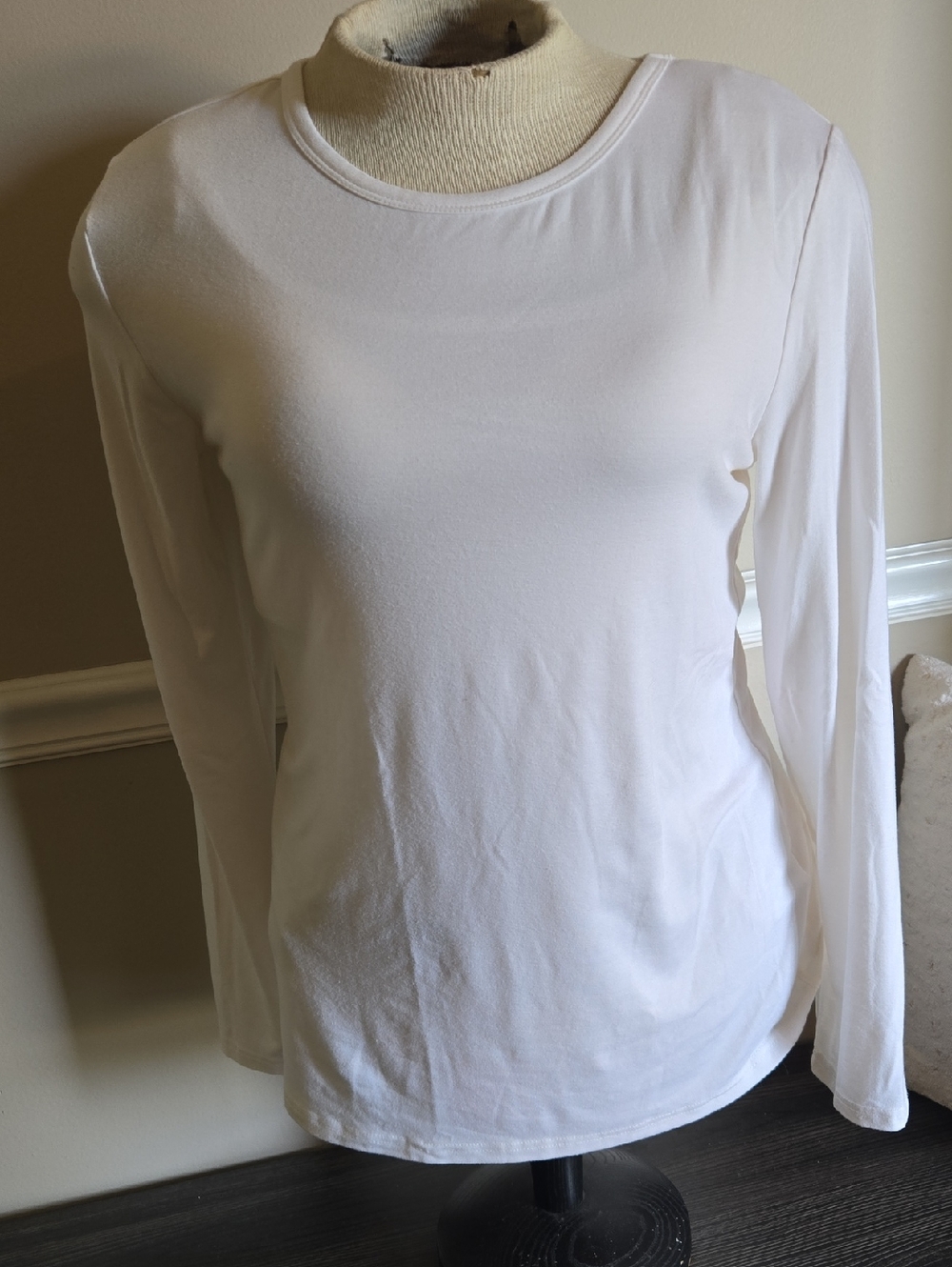 Classic White Long-Sleeve Crewneck Top